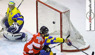 http://hockey.sport.ua/images/news/0/2/62/orig_92422.jpg